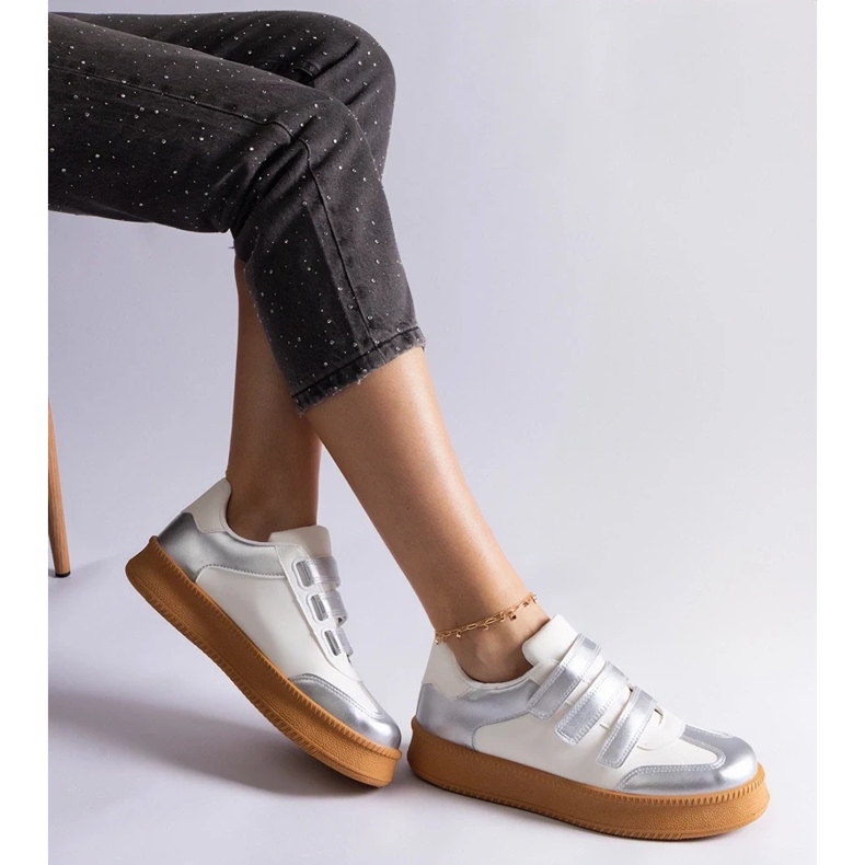 D/CEO Zapatillas Mena plateadas con cierre de velcro. plata 1