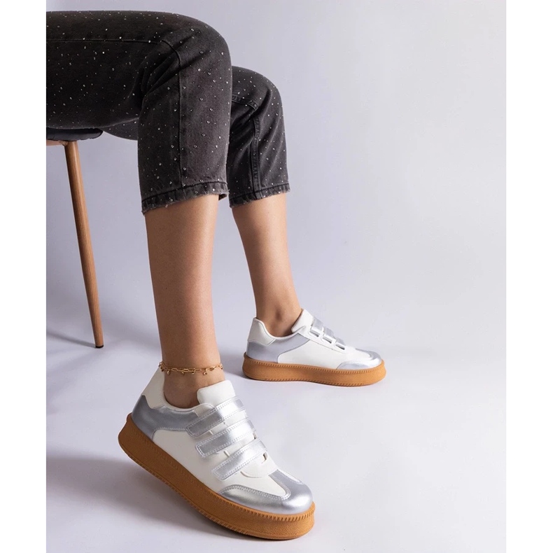 D/CEO Zapatillas Mena plateadas con cierre de velcro. plata 2