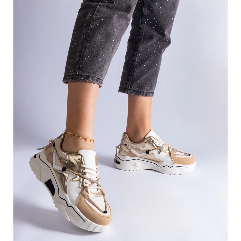 D/CEO Deportivas beige decoradas con cordón Valdez de circonitas. 2