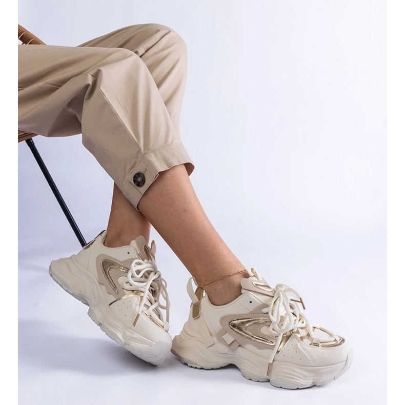 D/CEO Zapatillas deportivas beige femeninas en una suela masiva de gravamen 1