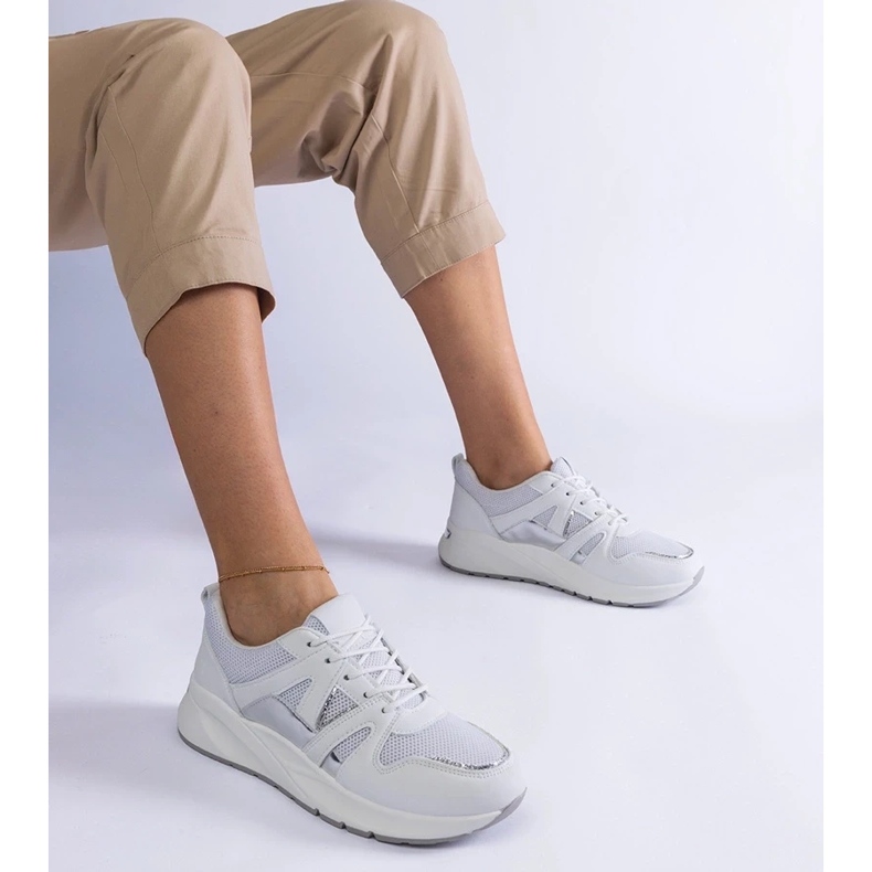 D/CEO Zapatillas blancas en una suela gruesa Sierra blanco 1