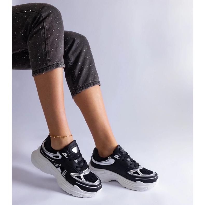 D/CEO Deportivas de mujer negras con inserciones Gaytan plateadas. negro 2