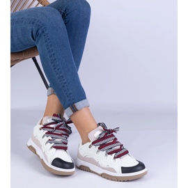 Zapatillas de deporte para mujeres blancas con cordones decorativos blanco 2