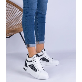 Zapatillas blancas para mujeres en una cuña oculta negro 4