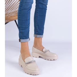 Mocasines de mujer beige decorados con circones 1