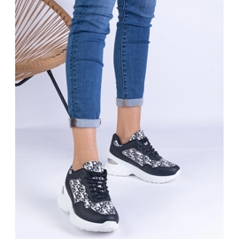 Zapatillas de deporte deportivo de mujeres negras con inserción metálica negro 1