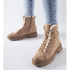 D/CEO Botines aislantes beige confeccionados en ante ecológico Pompeya 1 D/CEO Botines aislantes beige confeccionados en ante ecológico Pompeya 1