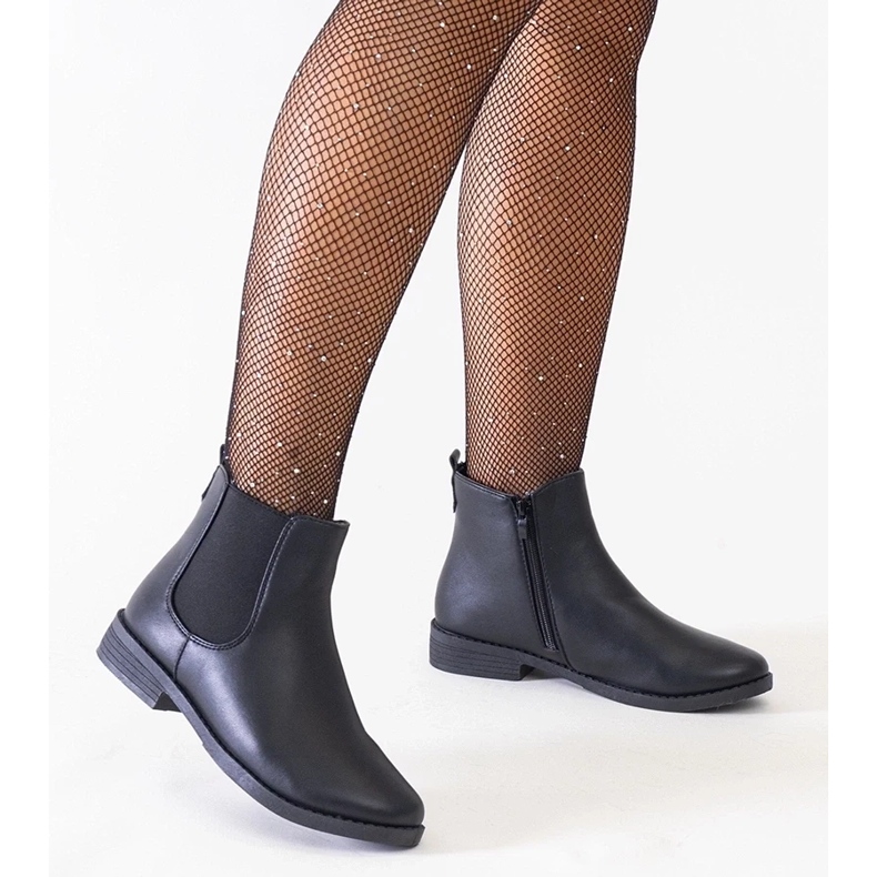 D/CEO Botines clásicos negros con aplicación elástica en ecopiel Maiza 1