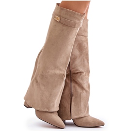 Givana Botas en el poste con un beige superior aislado elevado 4 Givana Botas en el poste con un beige superior aislado elevado 4