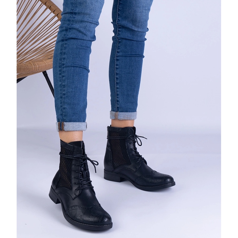 Botas planas caladas negras de Reeves negro 1 Botas planas caladas negras de Reeves negro 1