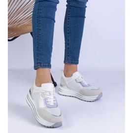Zapatillas de deporte de mujeres blancas con inserción metálica blanco 1 Zapatillas de deporte de mujeres blancas con inserción metálica blanco 1