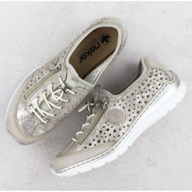 Zapatos para mujeres cómodos abiertos beige plateado rieker l32p6-90 8