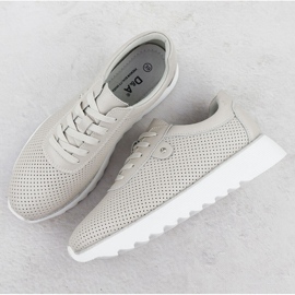 S.Barski Zapatos de cuero para mujeres en la plataforma Openwork Beige S. Barski LR51-629 3