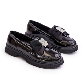 Mocasines de niñas pintadas con un arco de cuero negro ecológico 4