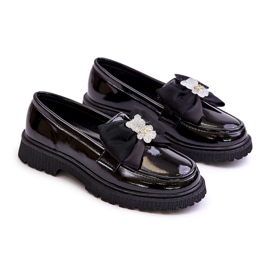 Mocasines de niñas pintadas con un arco de cuero negro ecológico 1