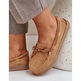 Mocasines para mujeres en un camello plano marrón 5