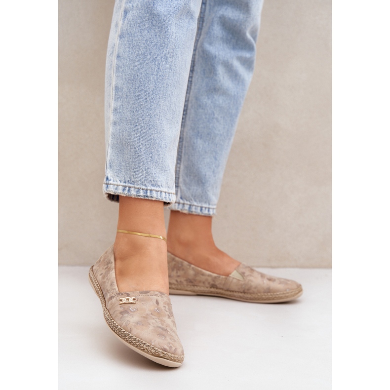 Elegantes alpargatas de ante con flores de mujer Zazoo 10177 beige 2 Elegantes alpargatas de ante con flores de mujer Zazoo 10177 beige 2