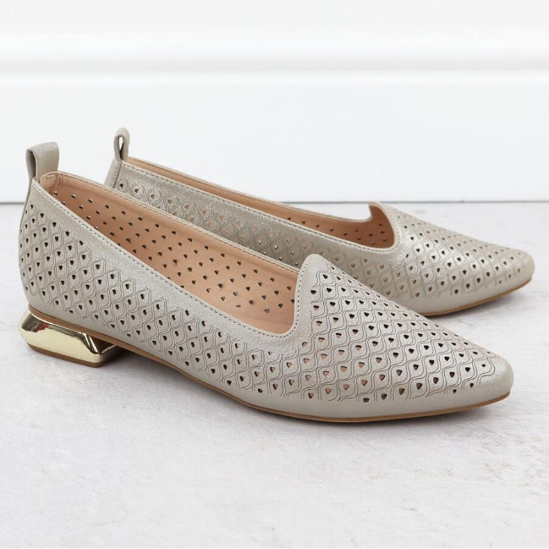 Zapatos en un talón decorativo Potocki en SZ12574 WOL290 2