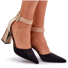 Sandalias en el pilar con los dedos de los pies puntiagudos negro 8