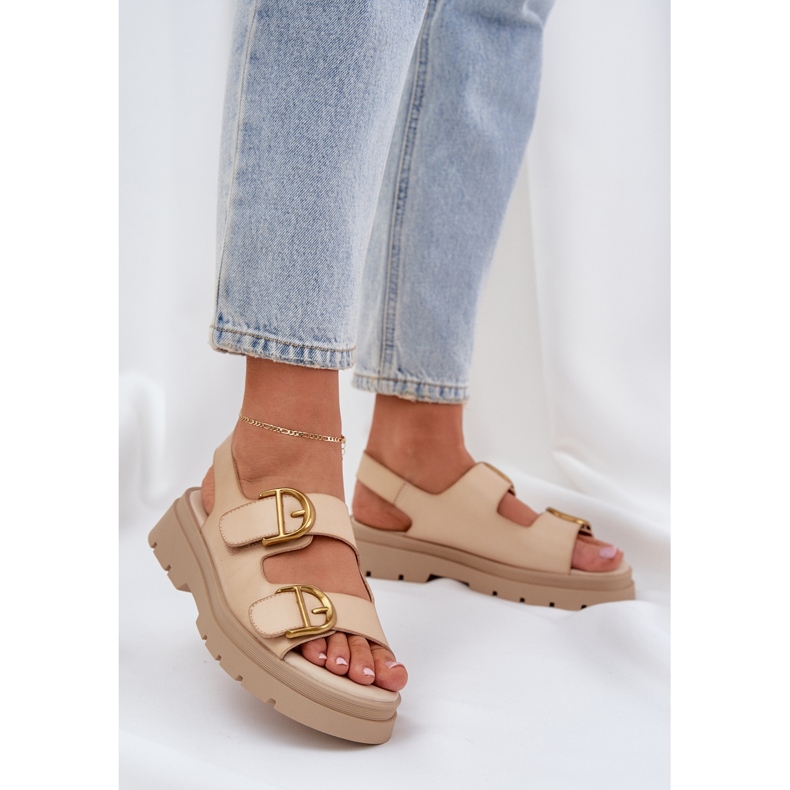 Sandalias de cuero ecológica con hebillas beige 2