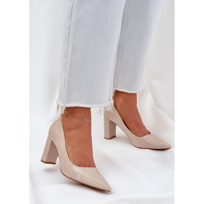 Seastar Bombas pintadas en los tacones de la barra beige 2