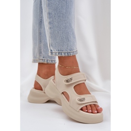 Sandalias livianas de material en la plataforma beige ligera 3