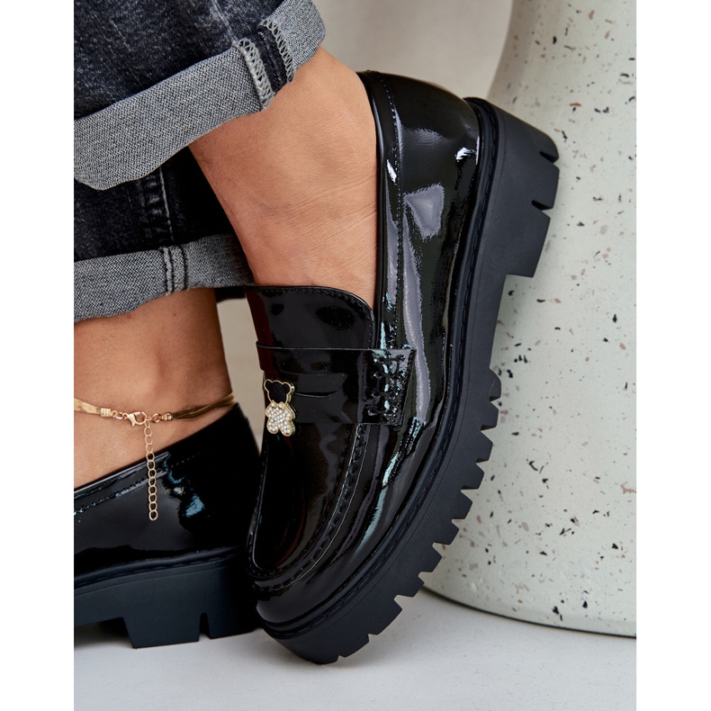 Mocasines de mujer pintados con alfileres negros 2