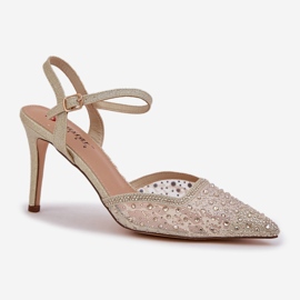 Tacones decorados con un tacón de oro abierto dorado 4