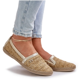 Elegantes alpargatas de cuero con una trenza beige y dorada de Zazoo 10178 7
