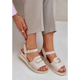 Jezzi Sandalias de cuña para mujeres con un adorno beige 7