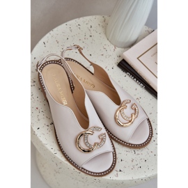 Sandalias de cuero de ceñada plana con la decoración Laura Messi 2865 beige 8