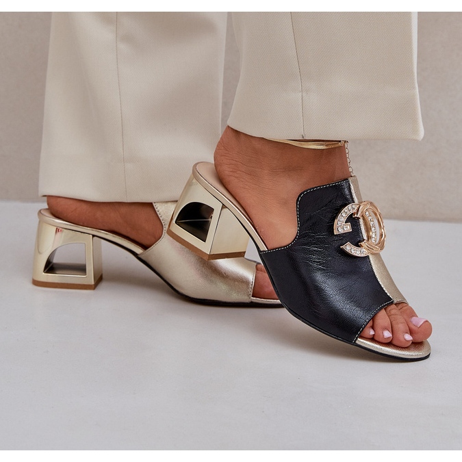 Elegantes tacones de cuero Laura Messi 2875 Negro y oro 2