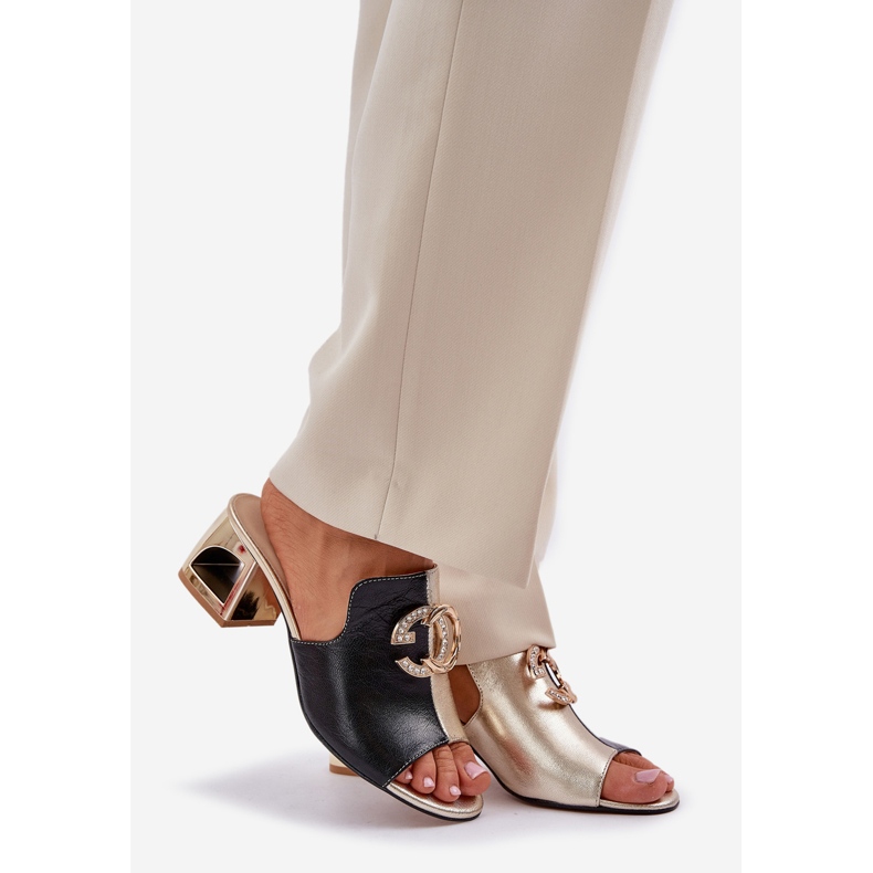 Elegantes tacones de cuero Laura Messi 2875 Negro y oro 1