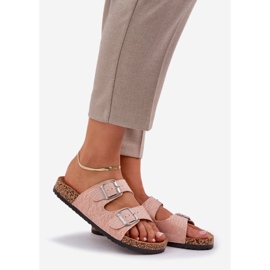 Material flip -flops en una suela de corcho con hebillas rosadas rosado 1