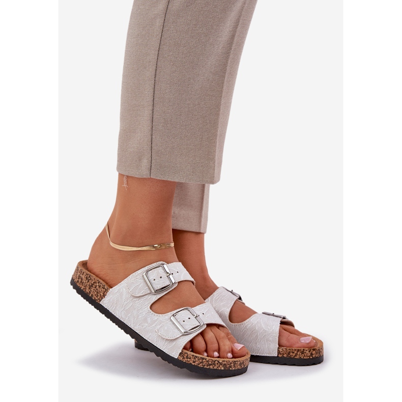 Material se divide en una suela de corcho con abrazaderas de gris claro blanco 1 Material se divide en una suela de corcho con abrazaderas de gris claro blanco 1