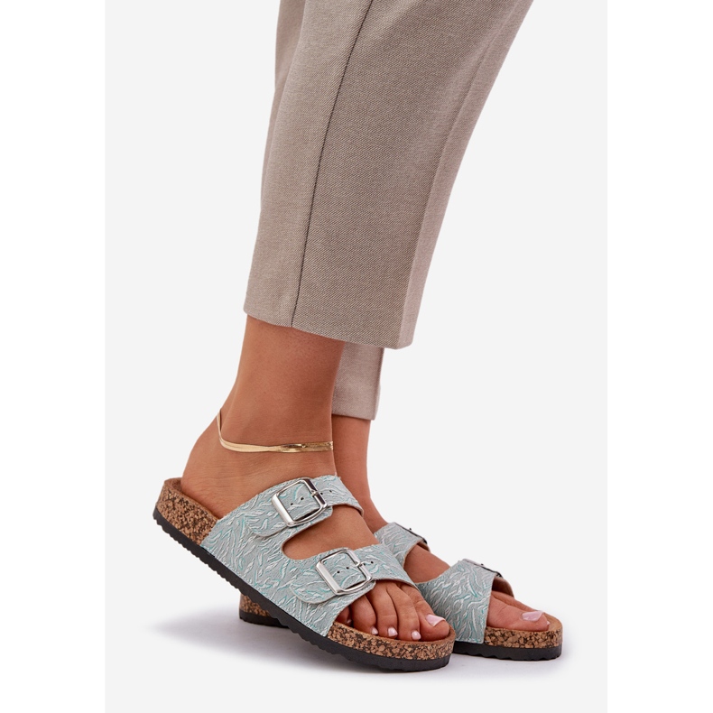 Material flip -flops en una suela de corcho con hebillas de menta verde 1