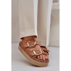 Zapatillas con trenza y hebillas en la plataforma de camello masiva beige 3