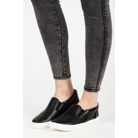 Slipons calados negro 6