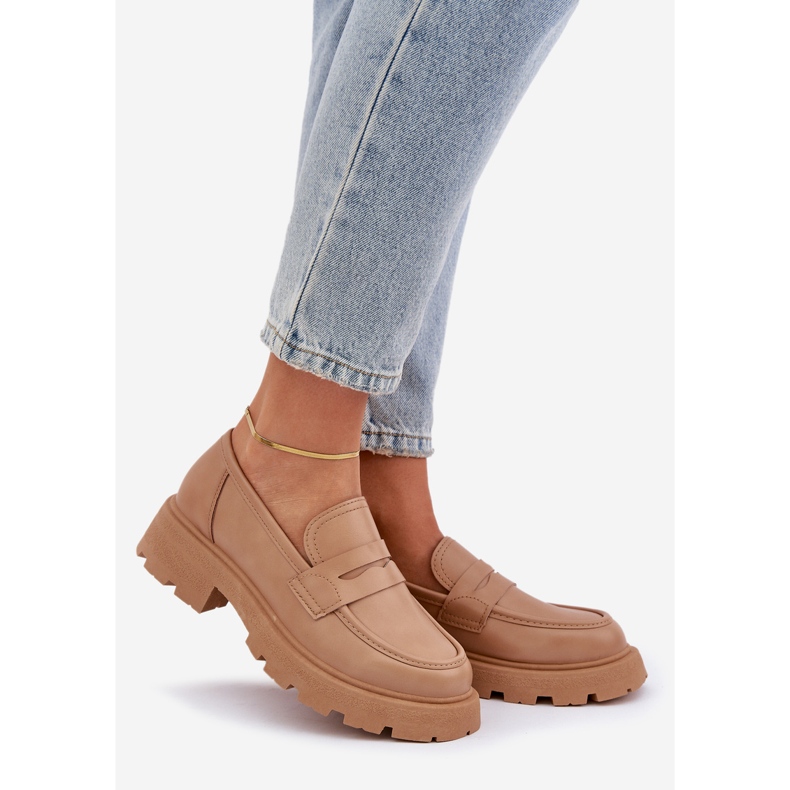 Mocasines para mujeres con beige de cuero ecológico 1