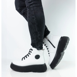 KOMODO Botas de cuero para mujeres en el grueso suela Pollonus White 5-1567-004 blanco 5