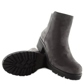 Botas de mujer grises con tacones anchos. 4