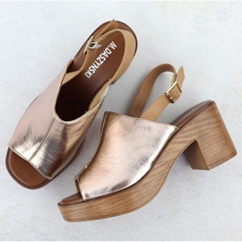 Sandalias de mujeres en el Post de Oro M. Daszyński MR23126-7 dorado 3