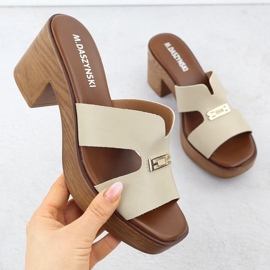 Zapatillas para mujeres en el post beige M. Daszyński MR23126-11 1 Zapatillas para mujeres en el post beige M. Daszyński MR23126-11 1