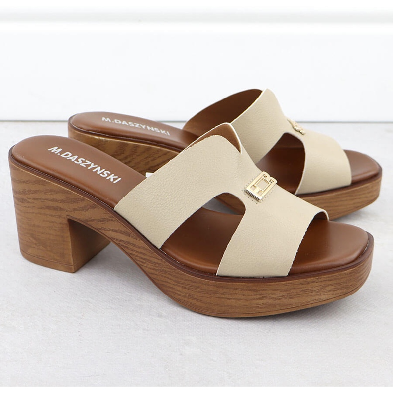 Zapatillas para mujeres en el post beige M. Daszyński MR23126-11 2 Zapatillas para mujeres en el post beige M. Daszyński MR23126-11 2