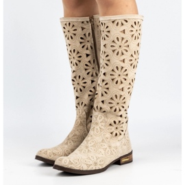 Olivier Botas de mujer caladas beige claro 7