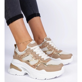 Zapatillas de deporte para mujeres marrones decoradas con brillo marrón 1 Zapatillas de deporte para mujeres marrones decoradas con brillo marrón 1