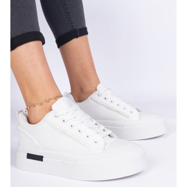 Zapatillas de deporte de material de mujeres blancas en la plataforma blanco 1 Zapatillas de deporte de material de mujeres blancas en la plataforma blanco 1