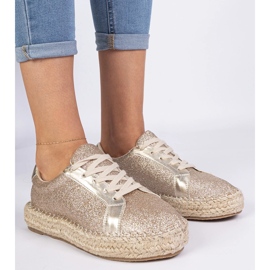 Apartrilles de mujeres doradas decoradas con brillo dorado 2