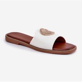 Flip de cuero de cuero ecológico chanclas con una decoración blanca blanco 4