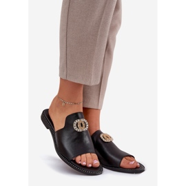 Elegantes chanclas para mujeres de cuero con decoración Zazoo 3008 Negro 1